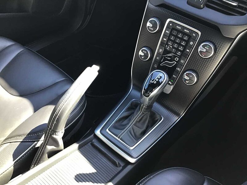 Volvo V40 T3 R-Design Pro Automatic