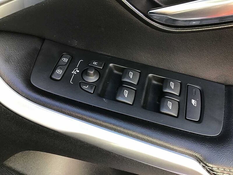 Volvo V40 T3 R-Design Pro Automatic