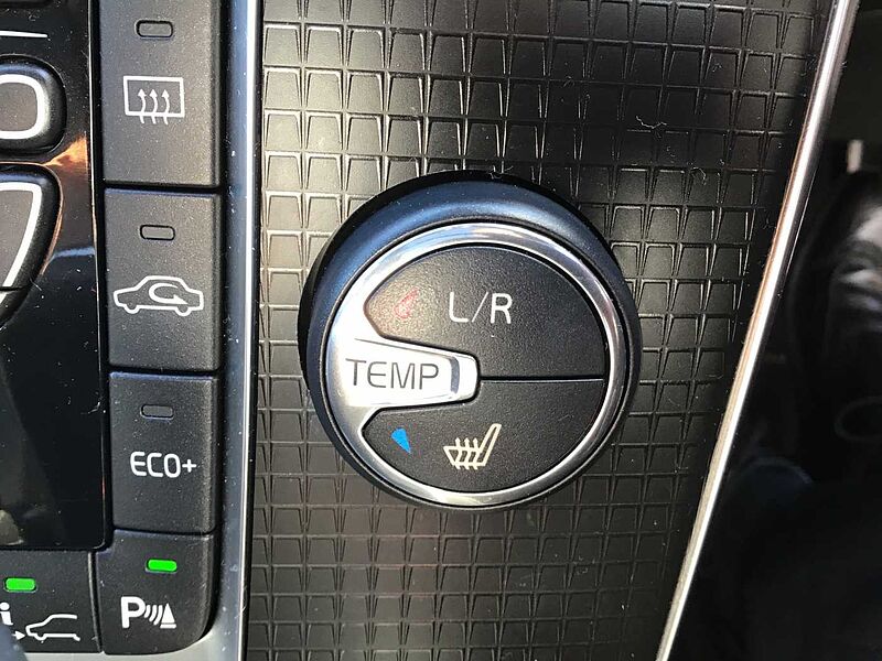 Volvo V40 T3 R-Design Pro Automatic
