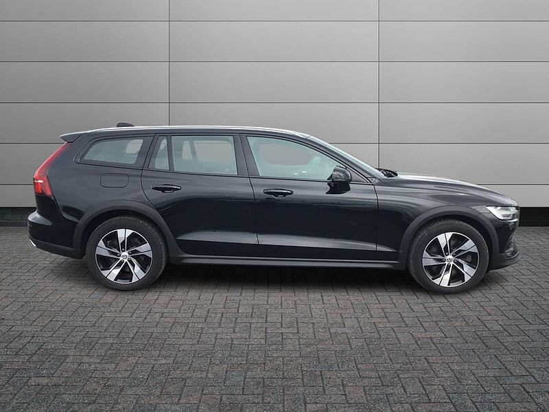 Volvo V60 Cross Country Country, B4 AWD mild hybrid