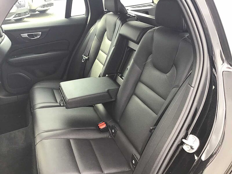 Volvo V60 Cross Country Country, B4 AWD mild hybrid