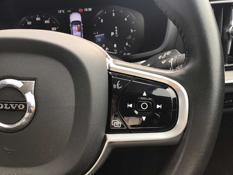 Volvo V60 Cross Country Country, B4 AWD mild hybrid