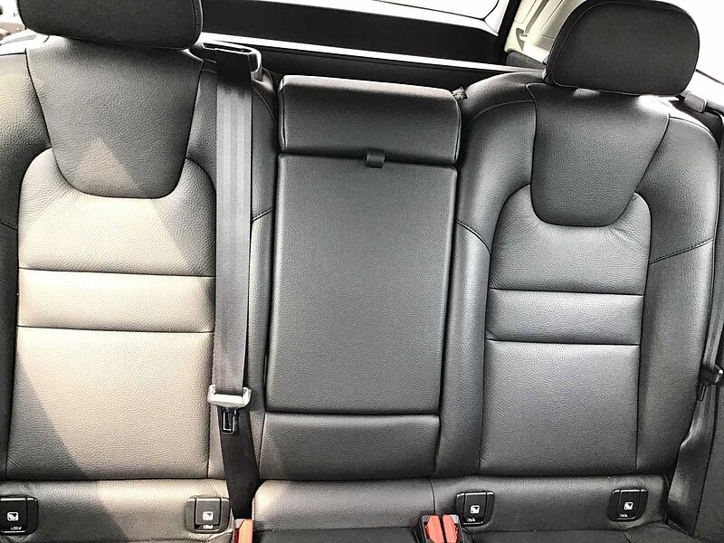 Volvo V60 Cross Country Country, B4 AWD mild hybrid