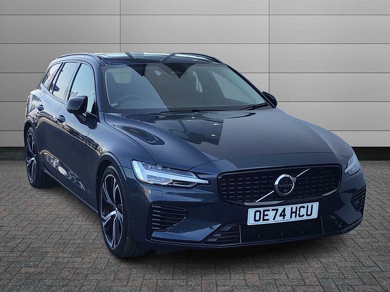 Volvo V60 Ultra, T8 AWD Plug-in hybrid, Electric/Petrol, Dark