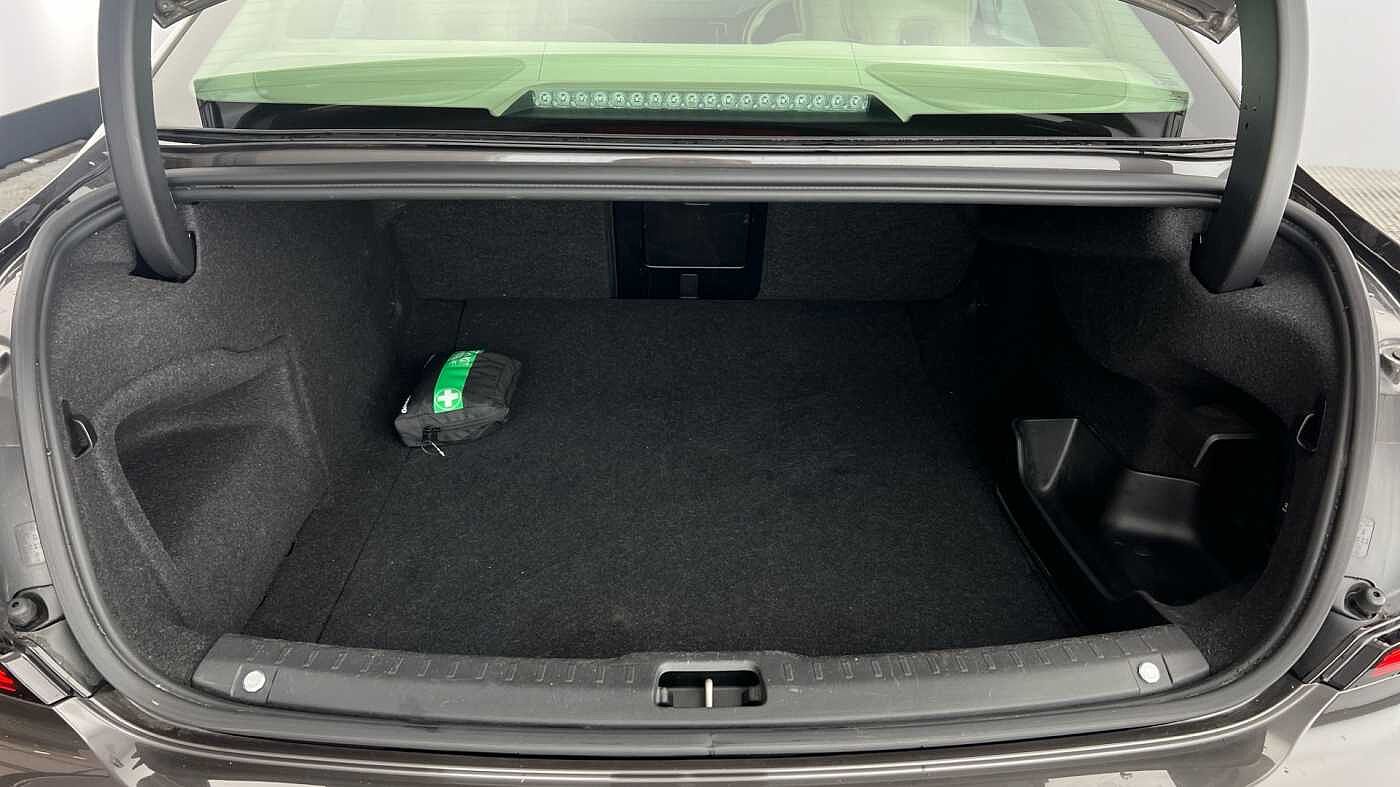 Volvo S90 Recharge Inscription, T8 AWD plug-in hybrid (BLOND LEATHER SEATS)