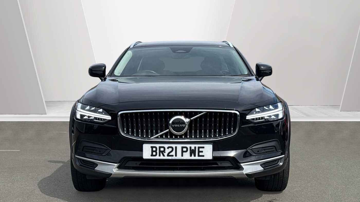 Volvo V90 Cross Country Country, B5 AWD mild hybrid (TOWBAR, REAR CAMERA, PILOT ASSIST)