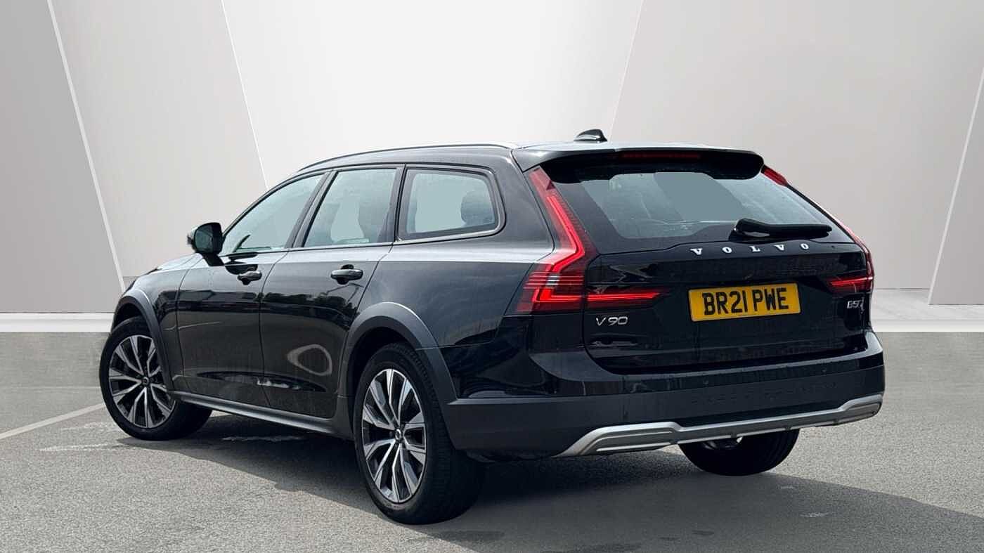 Volvo V90 Cross Country Country, B5 AWD mild hybrid (TOWBAR, REAR CAMERA, PILOT ASSIST)