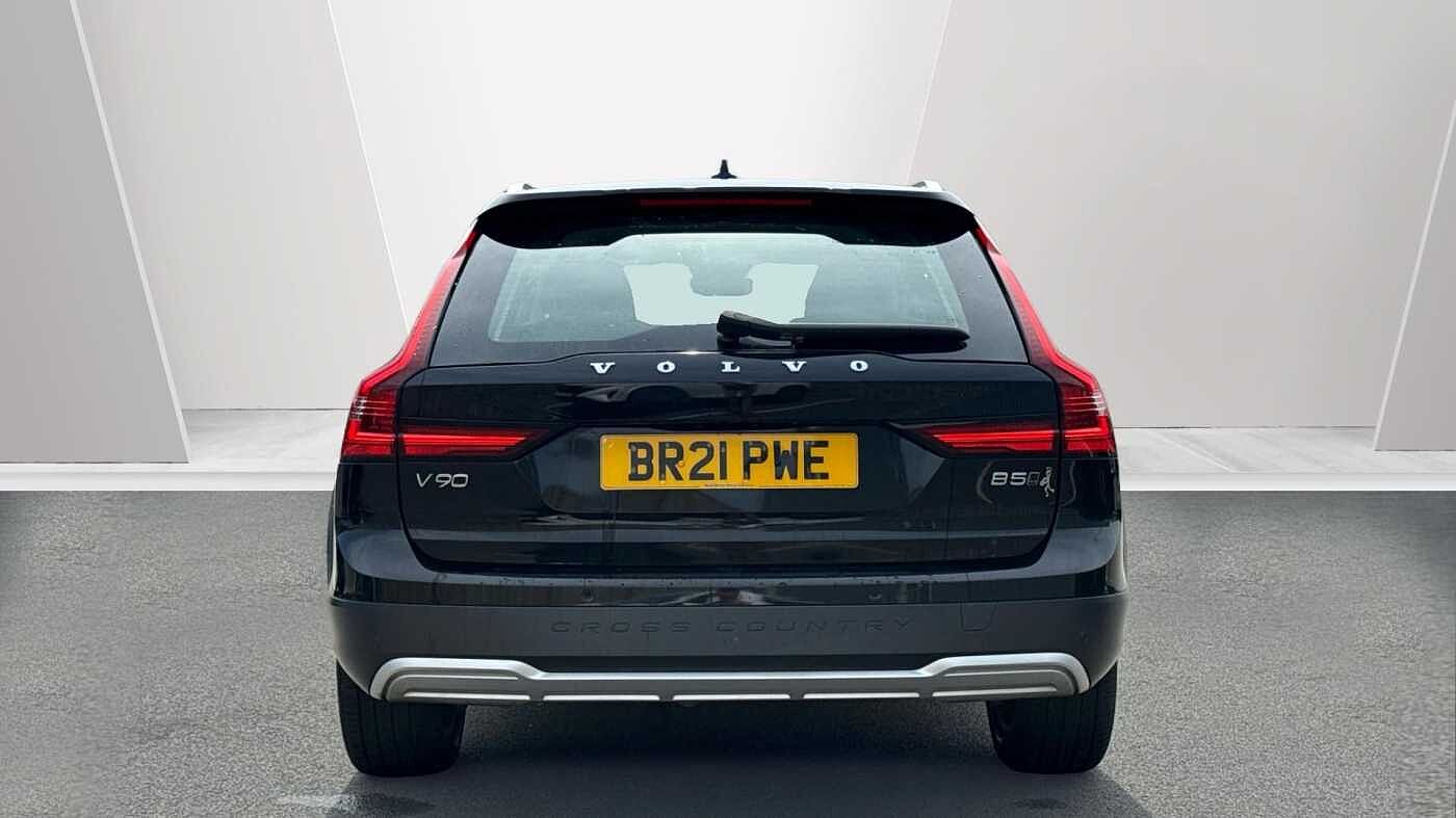 Volvo V90 Cross Country Country, B5 AWD mild hybrid (TOWBAR, REAR CAMERA, PILOT ASSIST)
