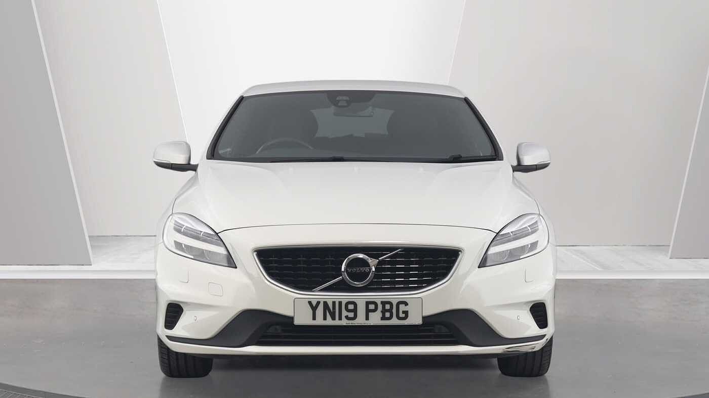 Volvo V40 T2 R-Design Pro Manual (POWER SEAT, FRONT PARK ASSIST)