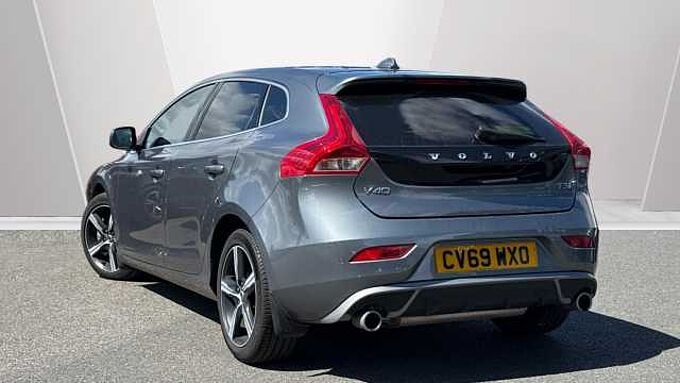 Volvo V40 T3 R-Design Pro Automatic (LOW MILEAGE, REAR CAMERA, FRONT PARK ASSIST)