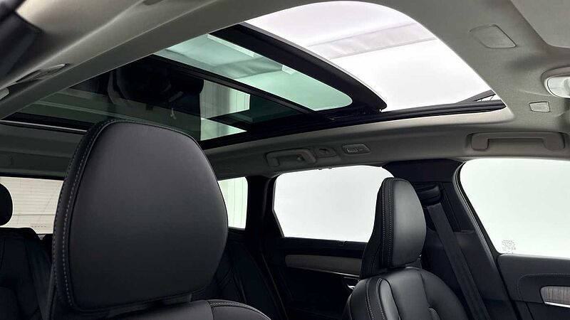 Volvo V90 Ultra, T8 AWD Plug-in hybrid, Electric/Petrol, Dark (PANORAMIC SUNROOF)