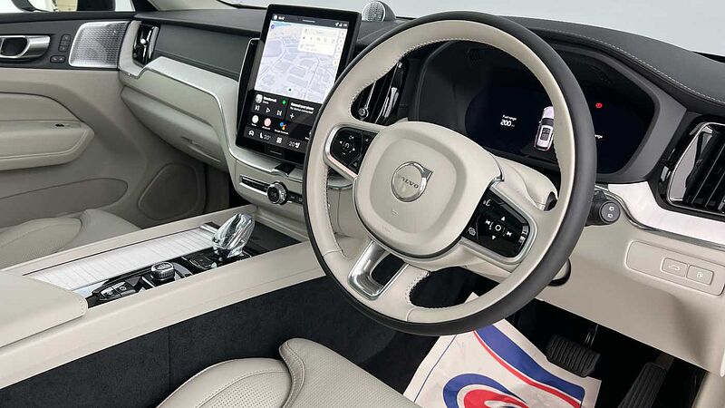 Volvo XC60 Ultra, T8 AWD Plug-in hybrid, Dark (BLOND LEATHER, 22' WHEELS)