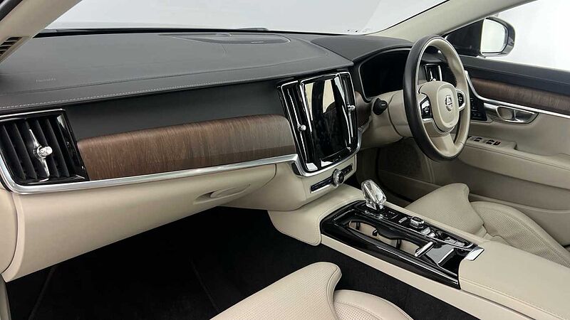 Volvo S90 Recharge Inscription, T8 AWD plug-in hybrid (BLOND LEATHER SEATS)