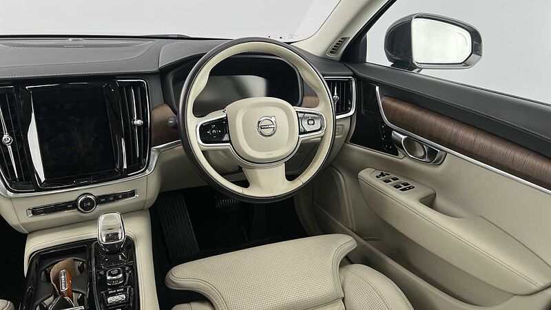 Volvo S90 Recharge Inscription, T8 AWD plug-in hybrid (BLOND LEATHER SEATS)