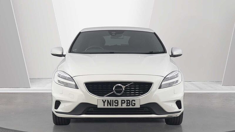 Volvo V40 T2 R-Design Pro Manual (POWER SEAT, FRONT PARK ASSIST)
