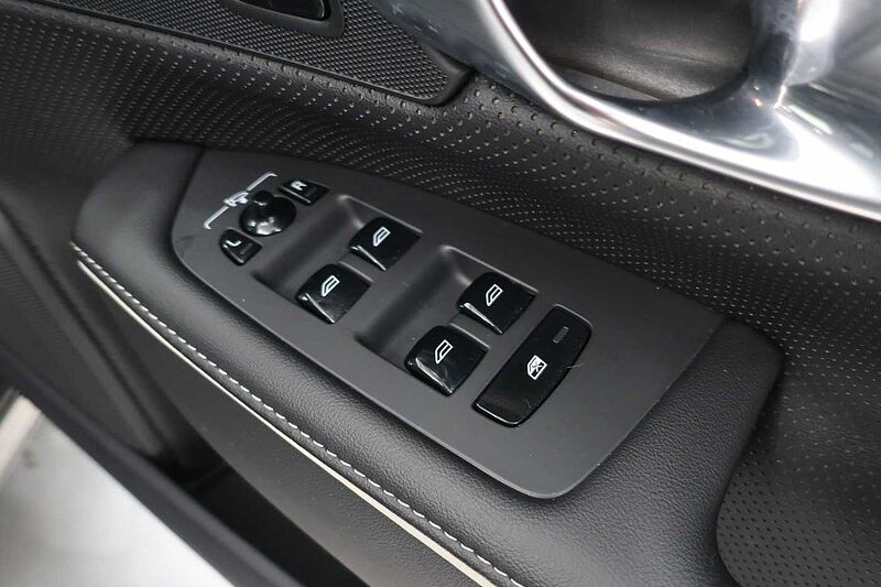 Volvo S90 2.0 T8 Recharge PHEV R DESIGN 4dr AWD Auto