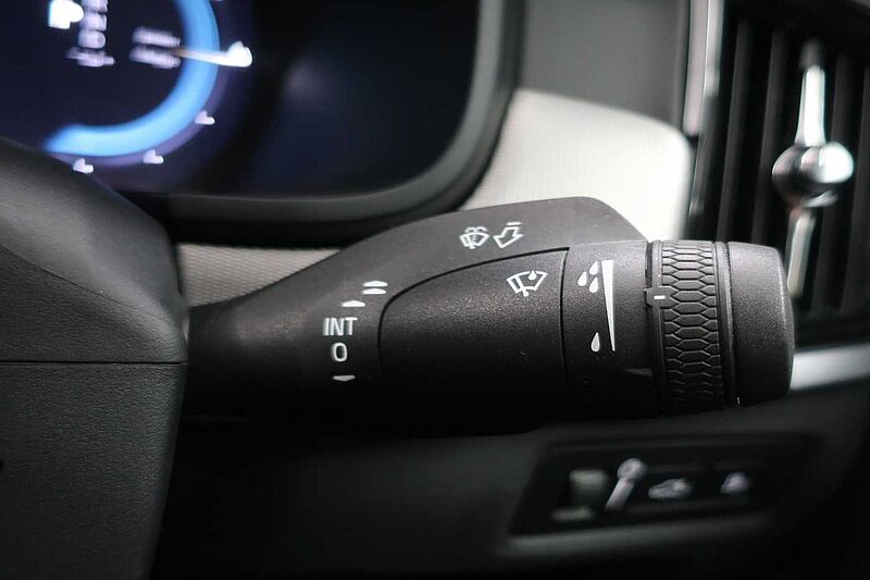 Volvo S90 2.0 T8 Recharge PHEV R DESIGN 4dr AWD Auto