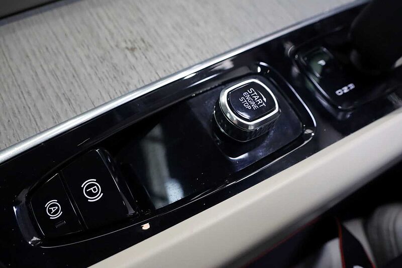 Volvo V60 2.0 B5P Cross Country Ultimate 5dr AWD Auto
