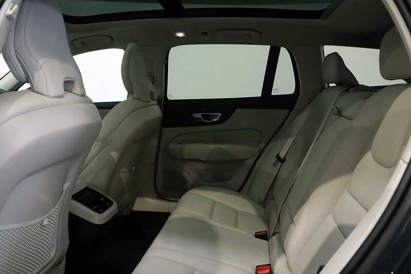 Volvo V60 2.0 B5P Cross Country Ultimate 5dr AWD Auto