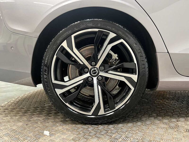 Volvo V60 2.0 T8 [455] PHEV Ultra Dark 5dr AWD Auto