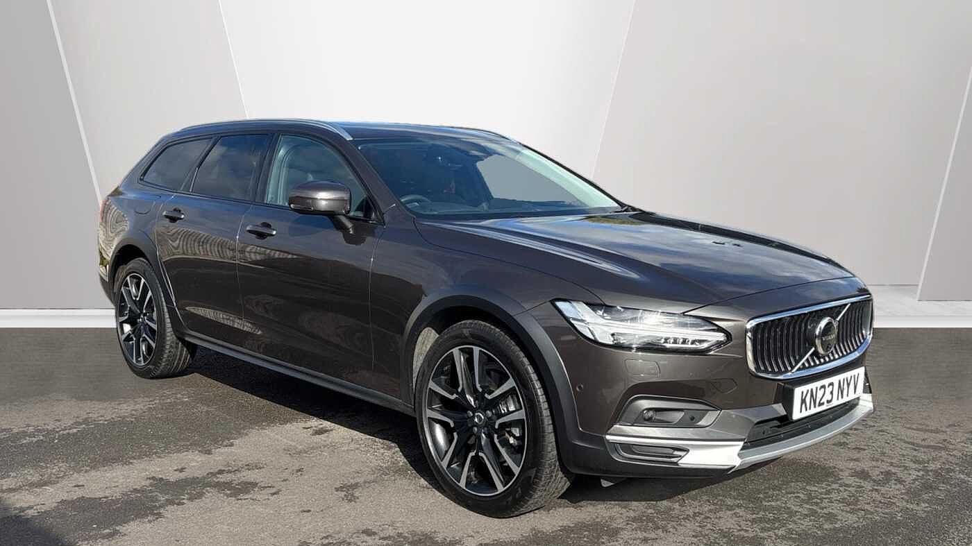 Volvo V90 Cross Country Ultimate, B5 AWD mild hybrid, Petrol