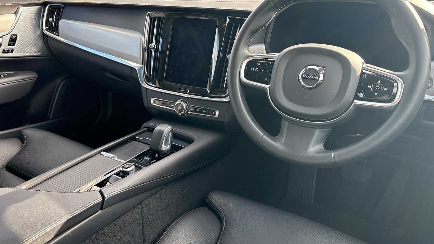 Volvo V90 Cross Country Ultimate, B5 AWD mild hybrid, Petrol