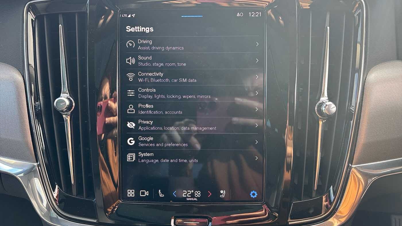 Volvo V90 Cross Country Ultimate, B5 AWD mild hybrid, Petrol