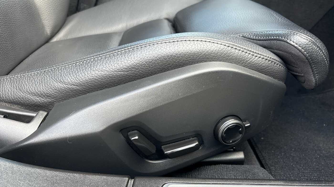 Volvo V90 Cross Country Ultimate, B5 AWD mild hybrid, Petrol