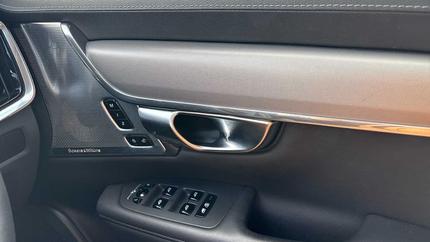 Volvo V90 Cross Country Ultimate, B5 AWD mild hybrid, Petrol