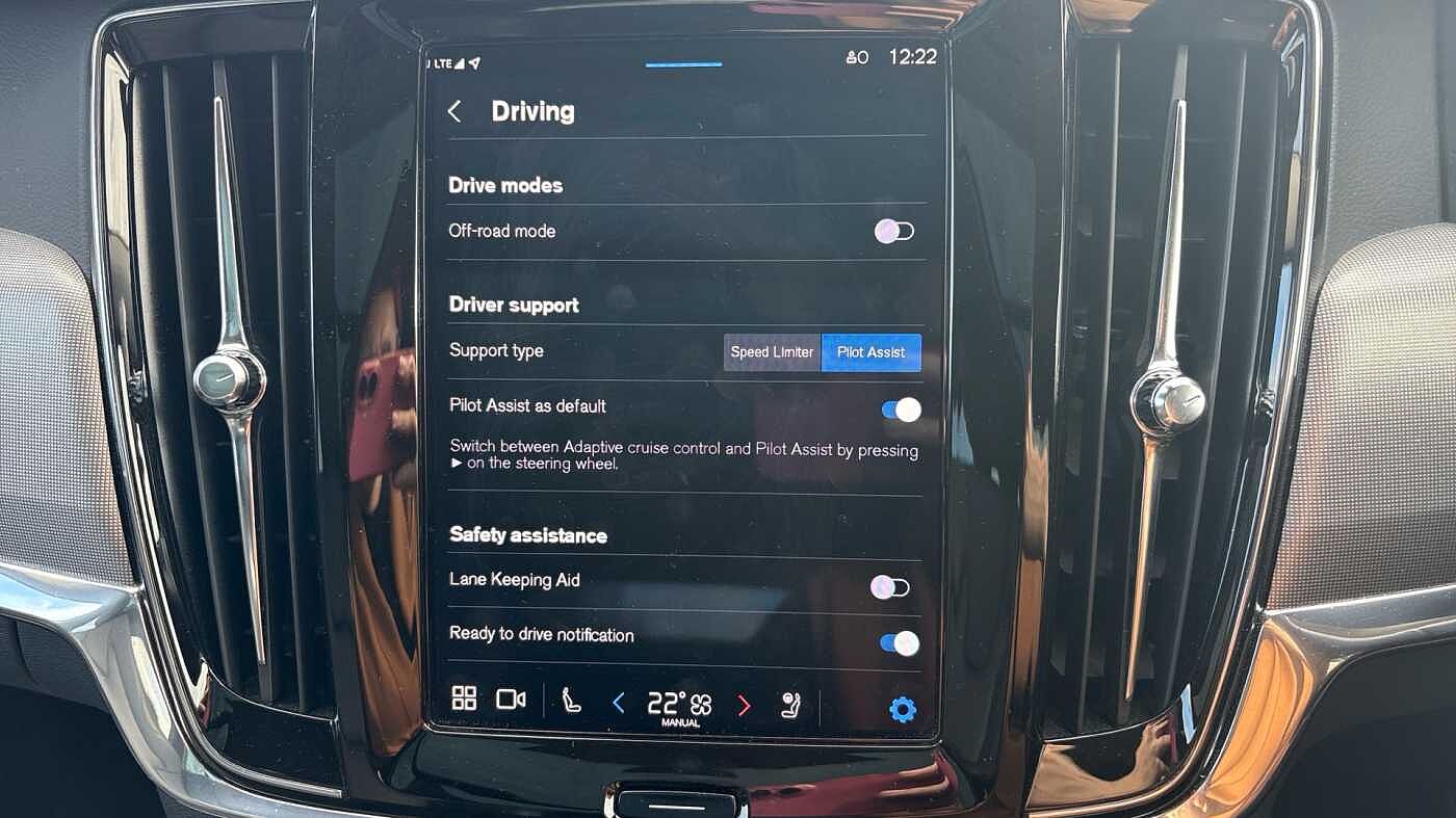 Volvo V90 Cross Country Ultimate, B5 AWD mild hybrid, Petrol