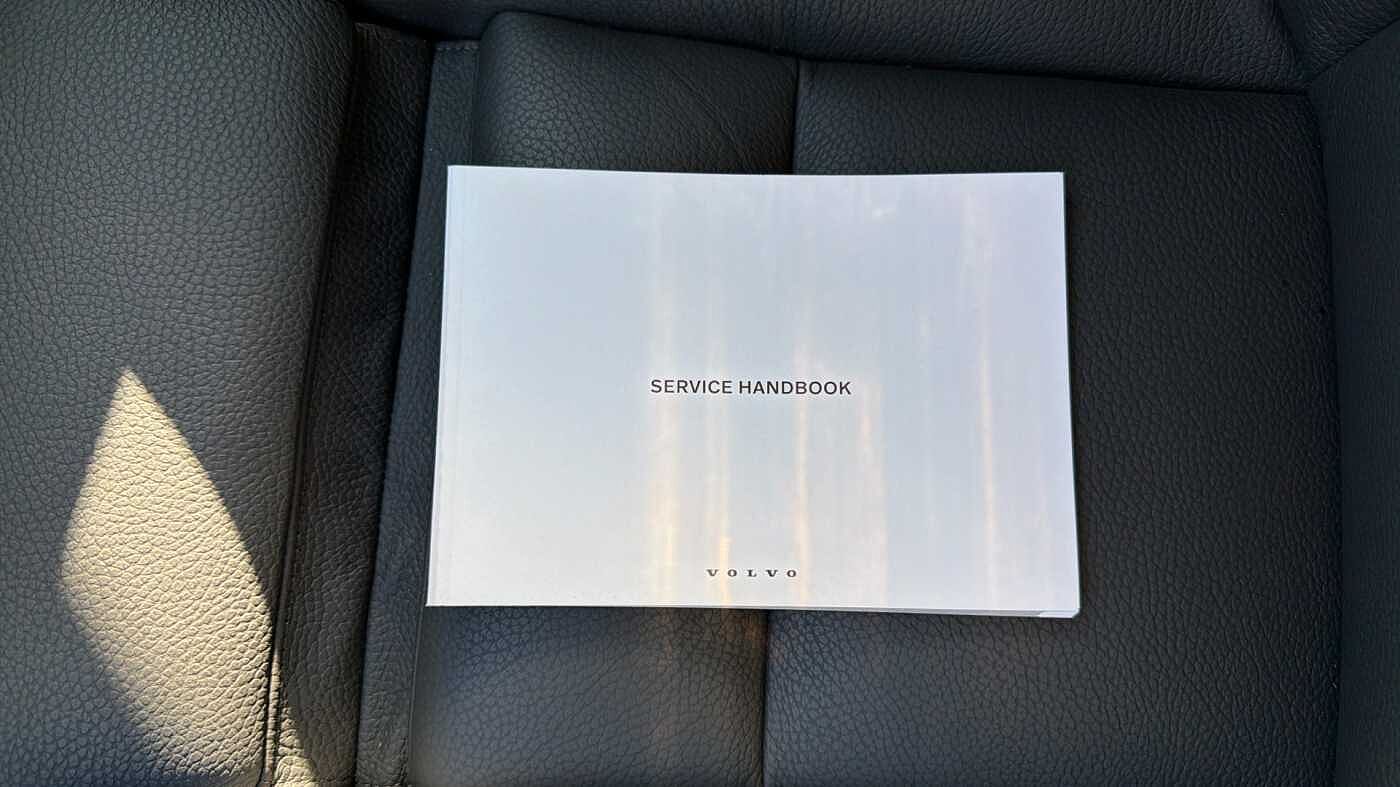 Volvo V90 Plus, T6 AWD Plug-in hybrid, Electric/Petrol, Dark