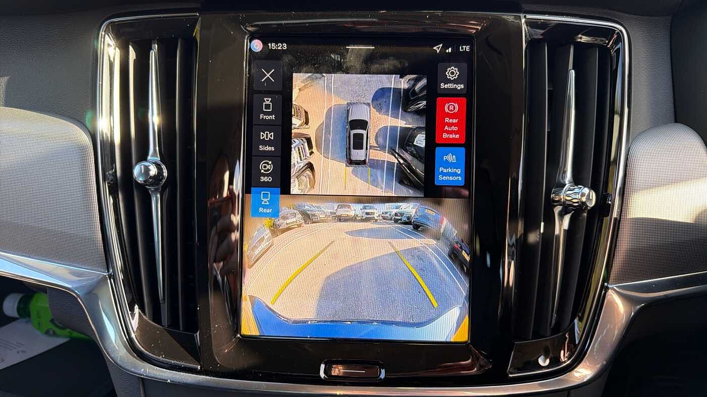 Volvo V90 Plus, T6 AWD Plug-in hybrid, Electric/Petrol, Dark