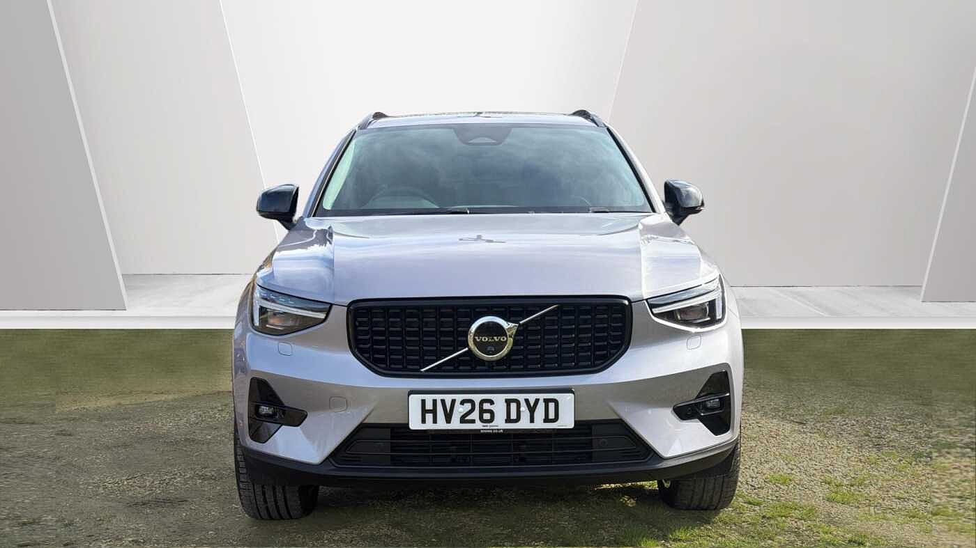 Volvo XC40 Ultra, B4 Mild hybrid, Petrol, Dark