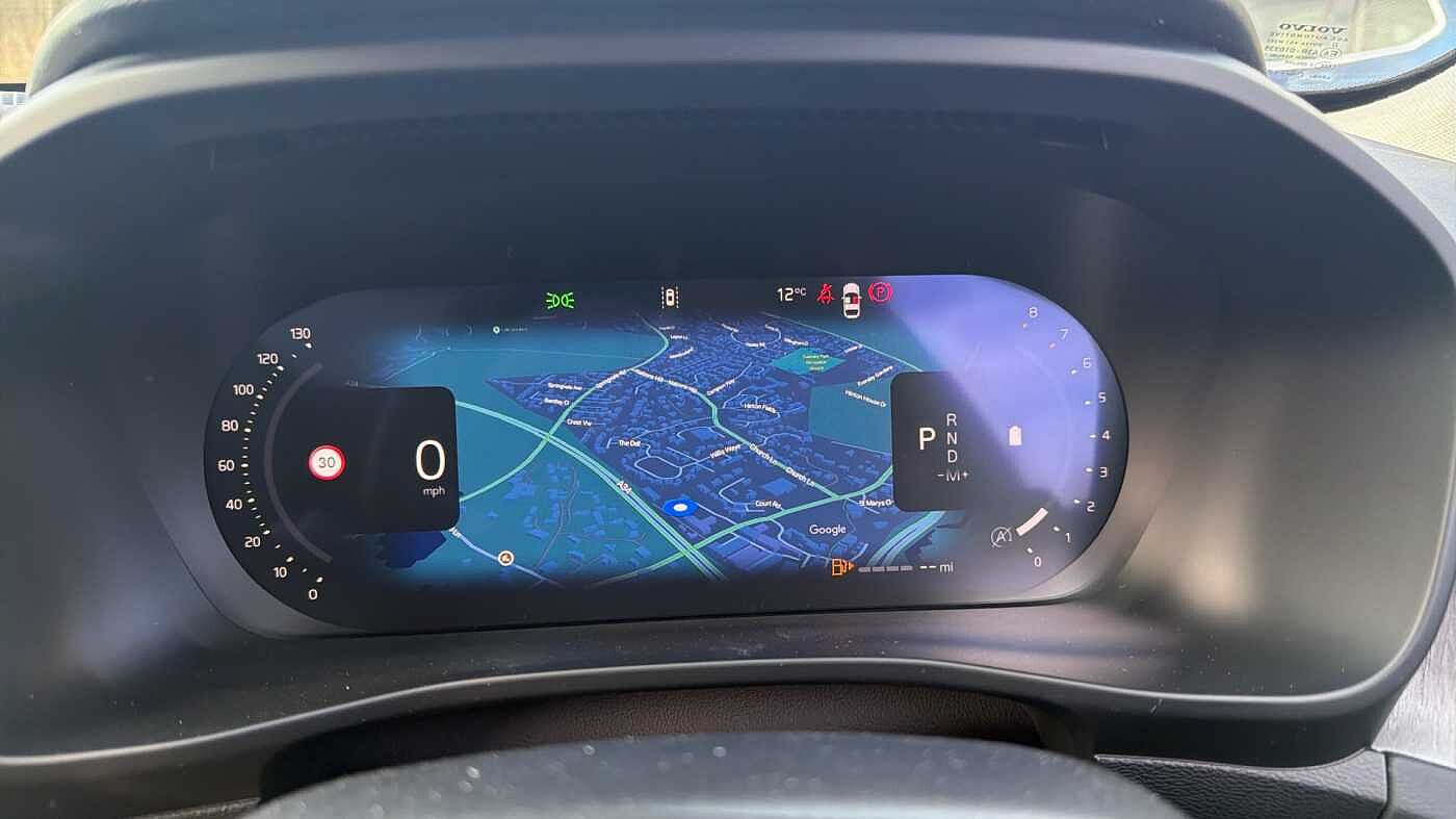 Volvo XC40 Ultra, B4 Mild hybrid, Petrol, Dark