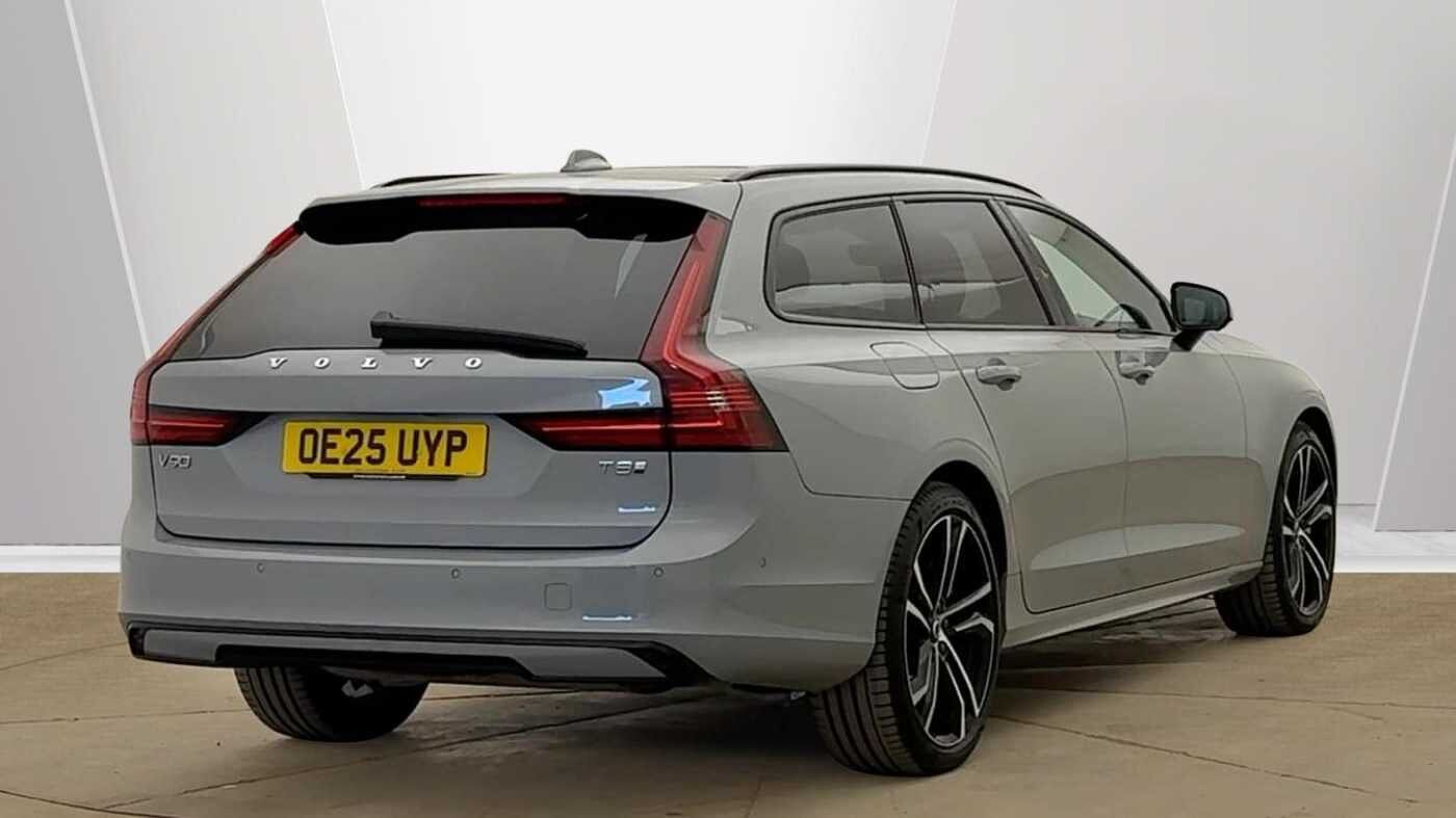 Volvo V90 Ultra, T8 AWD Plug-in hybrid, Electric/Petrol, Dark