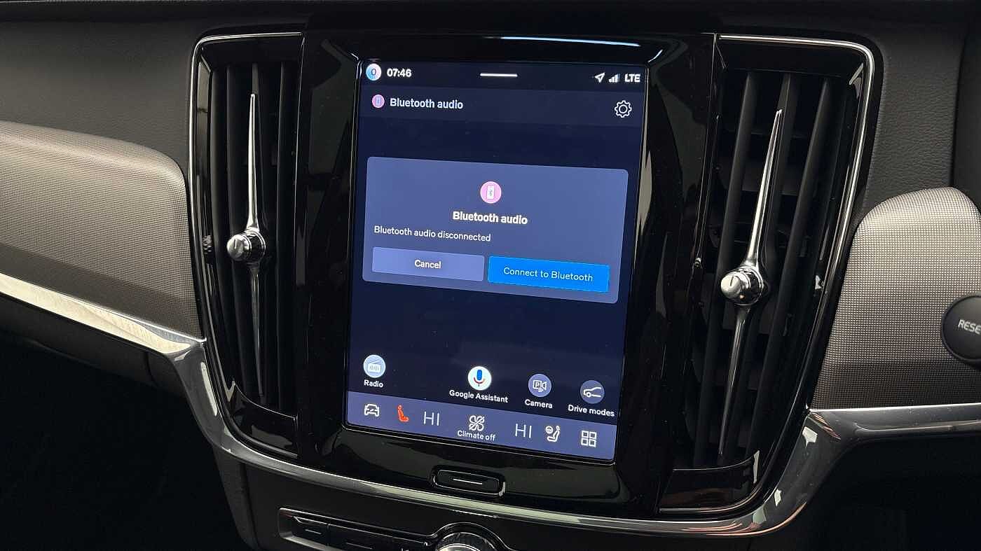 Volvo V90 Ultra, T8 AWD Plug-in hybrid, Electric/Petrol, Dark