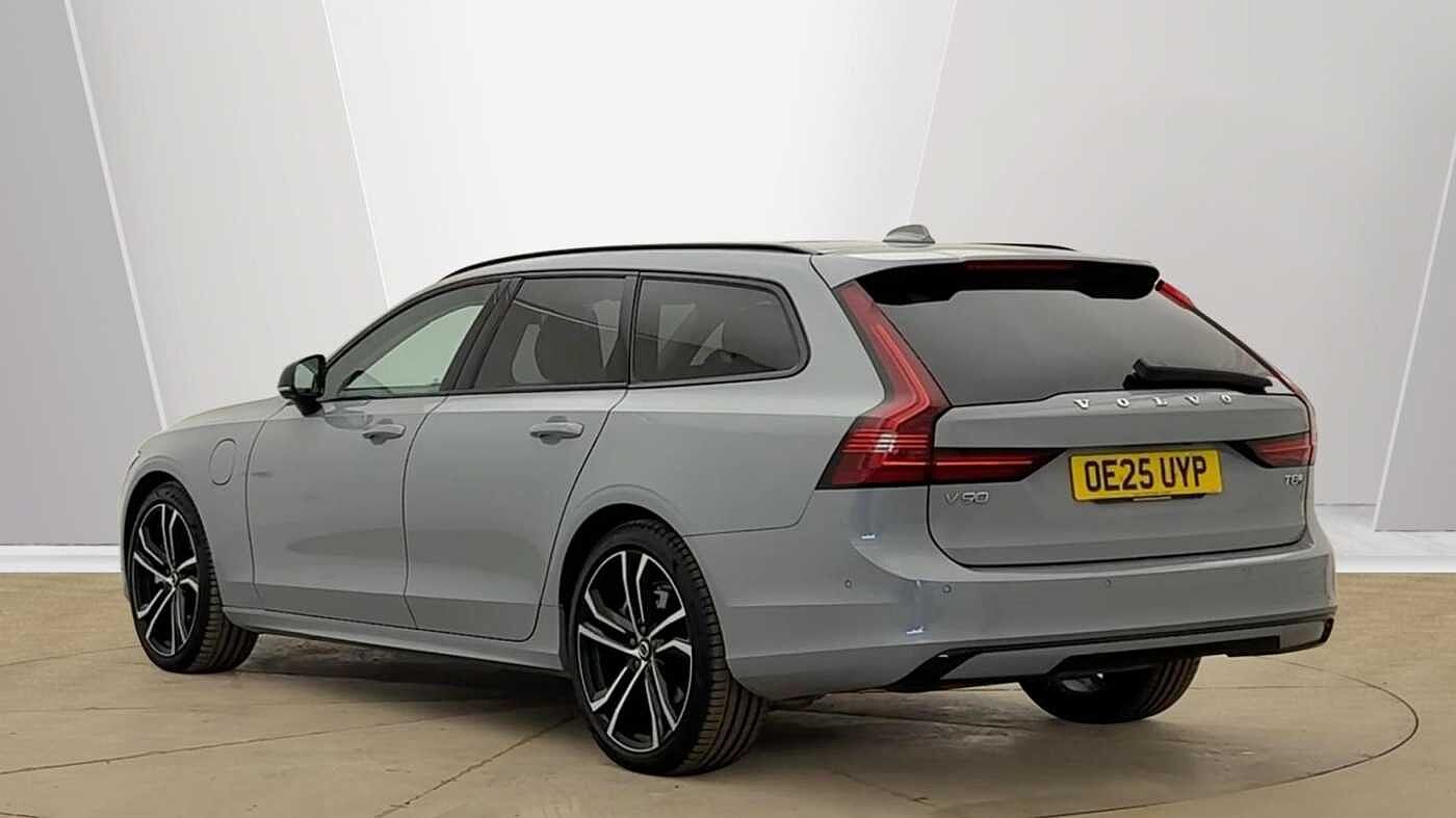 Volvo V90 Ultra, T8 AWD Plug-in hybrid, Electric/Petrol, Dark