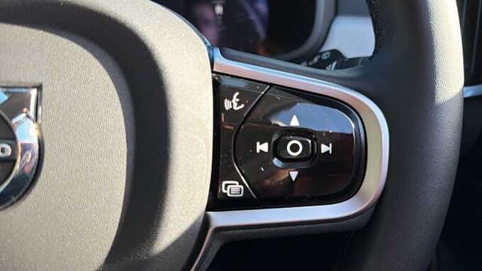 Volvo V90 Plus, T6 AWD Plug-in hybrid, Electric/Petrol, Dark