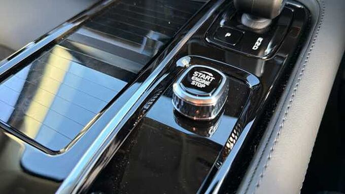 Volvo V90 Plus, T6 AWD Plug-in hybrid, Electric/Petrol, Dark