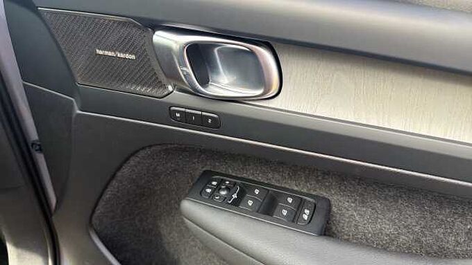 Volvo XC40 Ultra, B4 Mild hybrid, Petrol, Dark