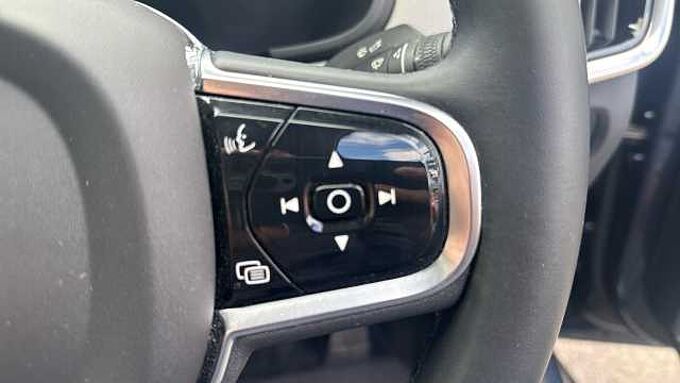 Volvo S90 Recharge Ultimate, T8 AWD Plug-in hybrid, Electric/Petrol, Dark