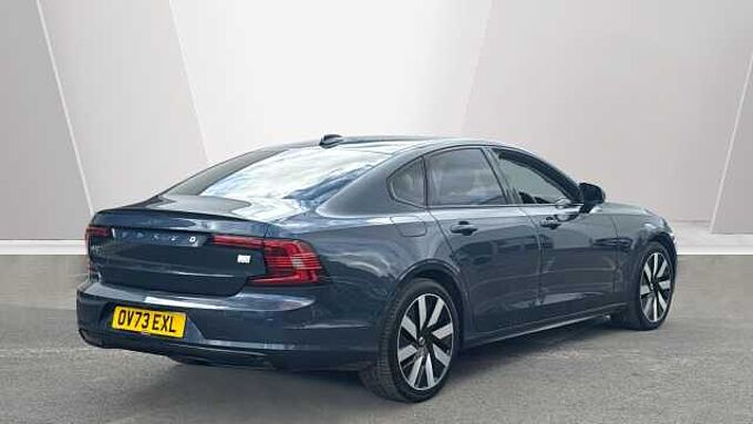 Volvo S90 Recharge Ultimate, T8 AWD Plug-in hybrid, Electric/Petrol, Dark