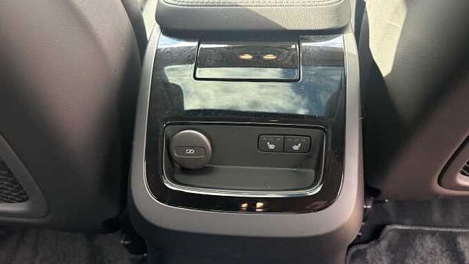 Volvo S90 Recharge Ultimate, T8 AWD Plug-in hybrid, Electric/Petrol, Dark
