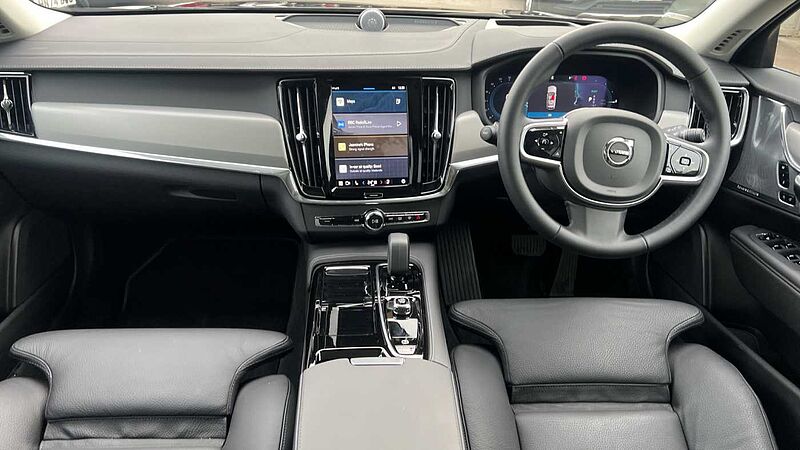 Volvo V90 Ultra, T8 AWD Plug-in hybrid, Electric/Petrol, Dark