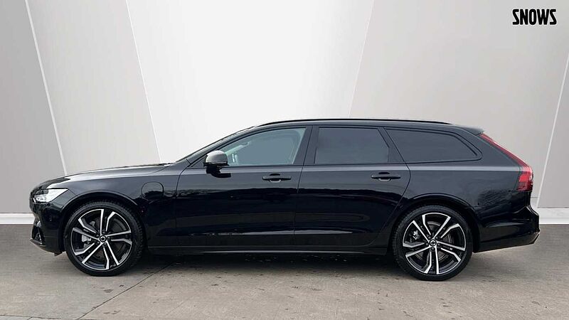 Volvo V90 Ultra, T8 AWD Plug-in hybrid, Electric/Petrol, Dark