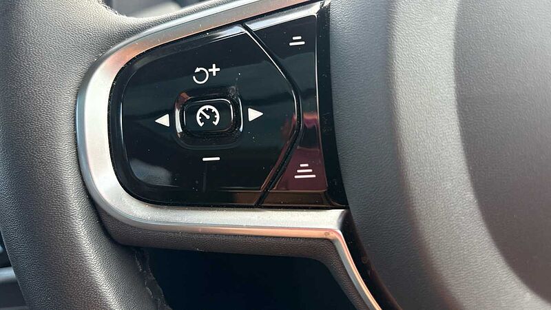 Volvo V90 Cross Country Ultimate, B5 AWD mild hybrid, Petrol