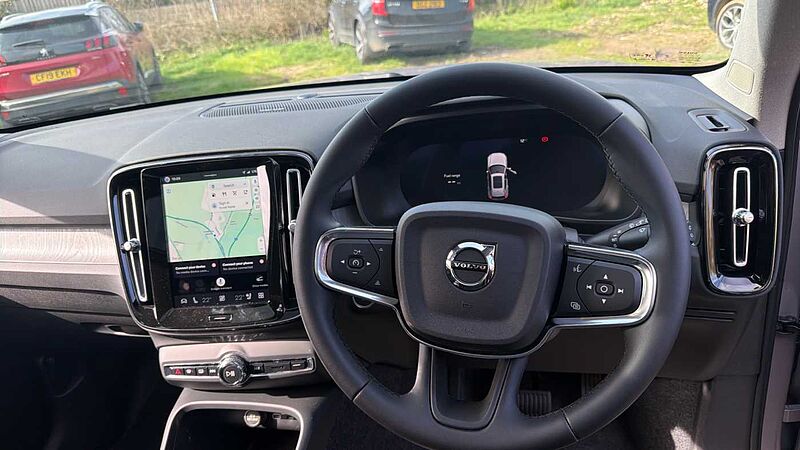 Volvo XC40 Ultra, B4 Mild hybrid, Petrol, Dark