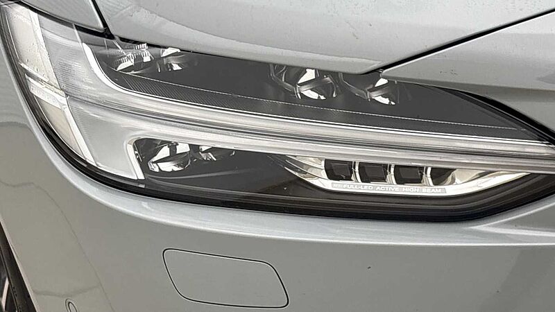 Volvo V90 Ultra, T8 AWD Plug-in hybrid, Electric/Petrol, Dark