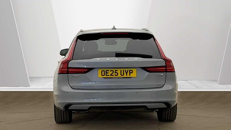Volvo V90 Ultra, T8 AWD Plug-in hybrid, Electric/Petrol, Dark