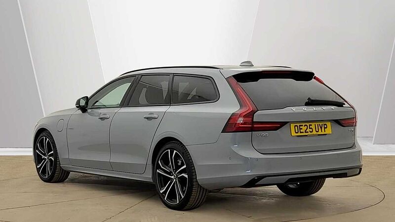 Volvo V90 Ultra, T8 AWD Plug-in hybrid, Electric/Petrol, Dark